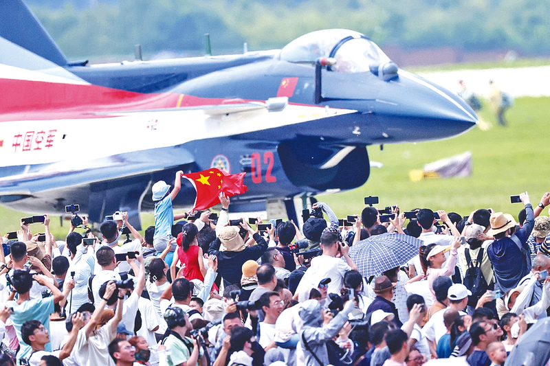 骚逼熟女操长春航空展迎来首个公众日